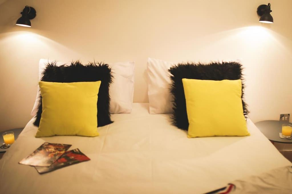 ניוקאסל Games And Movies Lounge 7 Bed City Centre Apartment מראה חיצוני תמונה