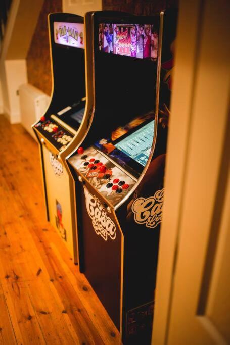 ניוקאסל Games And Movies Lounge 7 Bed City Centre Apartment מראה חיצוני תמונה